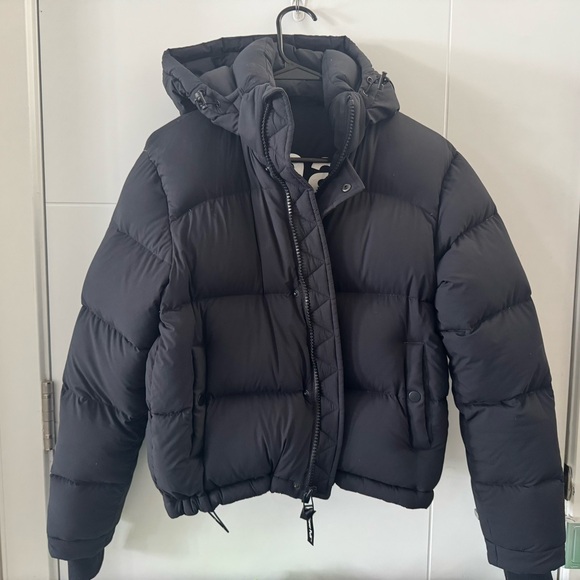 TNA Jackets & Blazers - TNA The Super Puff Shorty extra small